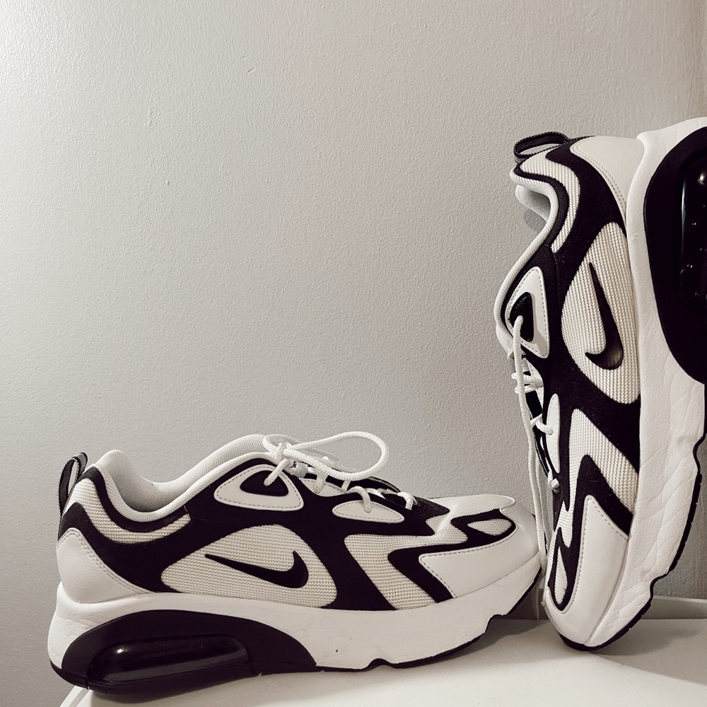 Nike Air Max 200